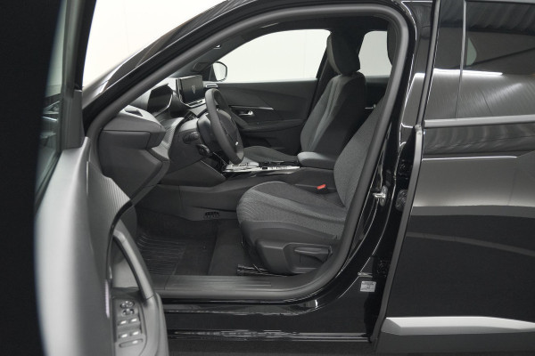 Peugeot e-2008 EV Allure 54 kWh | 11 KW Lader | Warmtepomp | Apple Carplay | Parkeersensoren