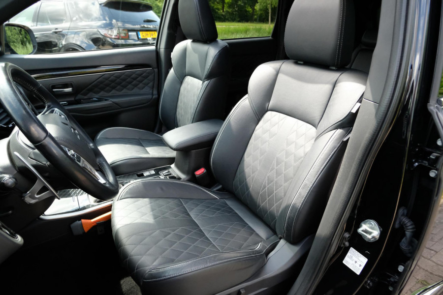 Mitsubishi Outlander 2.4 PHEV Instyle |135 PK | Panoramadak | Elektrische klep |