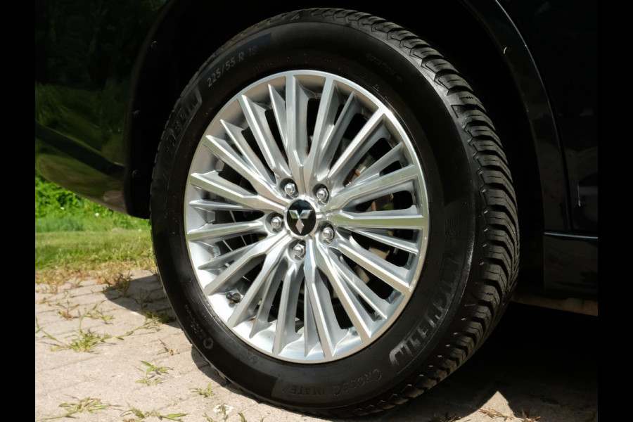 Mitsubishi Outlander 2.4 PHEV Instyle |135 PK | Panoramadak | Elektrische klep |