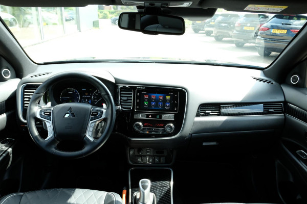 Mitsubishi Outlander 2.4 PHEV Instyle |135 PK | Panoramadak | Elektrische klep |