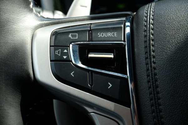Mitsubishi Outlander 2.4 PHEV Instyle |135 PK | Panoramadak | Elektrische klep |