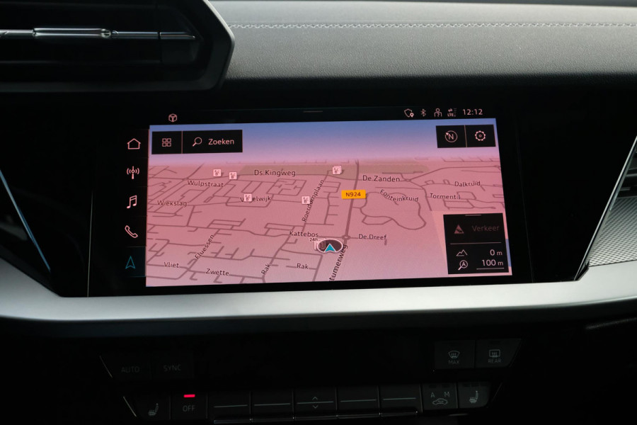 Audi A3 Sportback 40 TFSI S Line 204 PK | Trekhaak afneembaar | Lederen bekleding | Stoelverwarming | Camera | Elektrische achterklep | Dodehoeksensoren | Adaptive cruise control