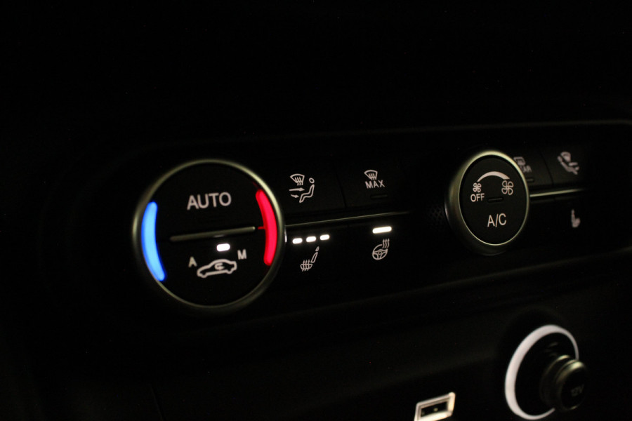 Alfa Romeo Stelvio 2.0 T AWD Veloce > 305pk/Squadra/Akrapovic/Pano.schuif/21Inch Turismo/Trekhaak...