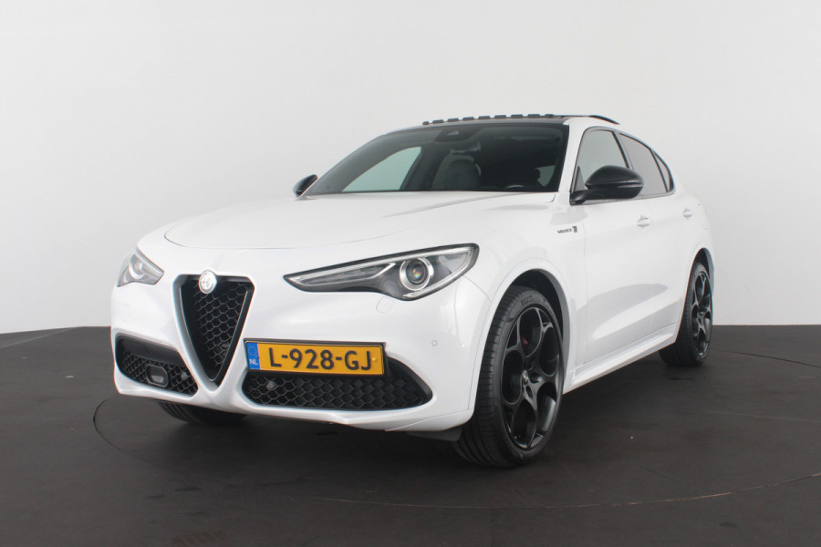 Alfa Romeo Stelvio 2.0 T AWD Veloce > 305pk/Squadra/Akrapovic/Pano.schuif/21Inch Turismo/Trekhaak...