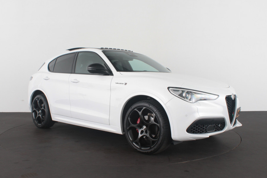 Alfa Romeo Stelvio 2.0 T AWD Veloce > 305pk/Squadra/Akrapovic/Pano.schuif/21Inch Turismo/Trekhaak...