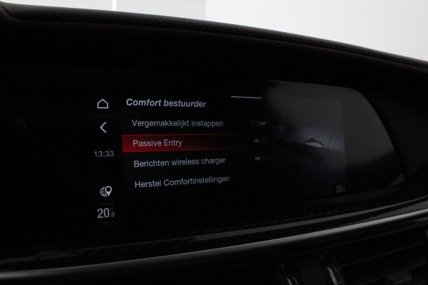 Alfa Romeo Stelvio 2.0 T AWD Veloce > 305pk/Squadra/Akrapovic/Pano.schuif/21Inch Turismo/Trekhaak...