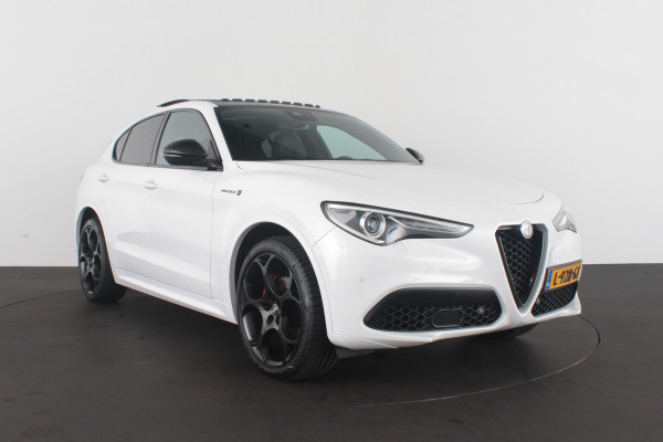 Alfa Romeo Stelvio 2.0 T AWD Veloce > 305pk/Squadra/Akrapovic/Pano.schuif/21Inch Turismo/Trekhaak...