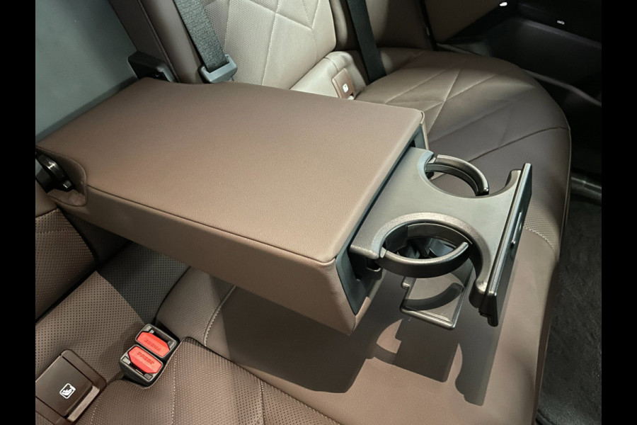 BMW iX XDrive40 Executive 77 kWh|100% SOH|VOLLEDER|ELEK.STUURVERSTELLING|CAMERA|CARPLAY|PDC V+A|NAP|NL-AUTO|INCL.BTW|1e EIGENAAR|