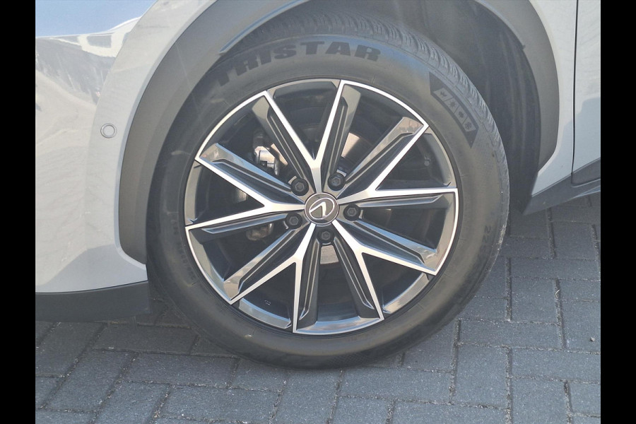 Lexus LBX 1.5 Hybrid AWD Cool Advanced pack | Alle opties, 4X4, Mark Levinson, Geheugenfunctie, Head up dispay, 360 Camera, Uniek!