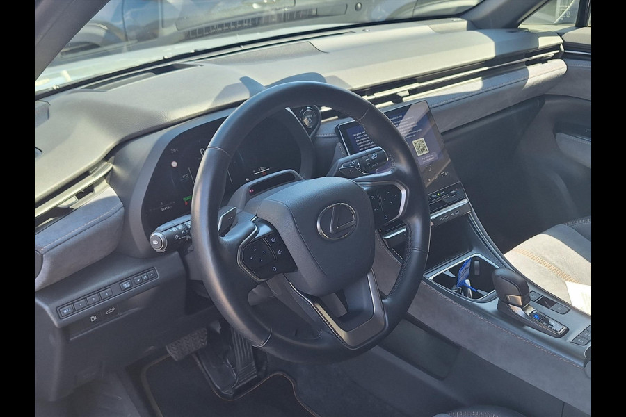 Lexus LBX 1.5 Hybrid AWD Cool Advanced pack | Alle opties, 4X4, Mark Levinson, Geheugenfunctie, Head up dispay, 360 Camera, Uniek!