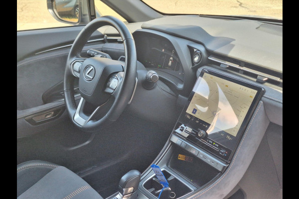 Lexus LBX 1.5 Hybrid AWD Cool Advanced pack | Alle opties, 4X4, Mark Levinson, Geheugenfunctie, Head up dispay, 360 Camera, Uniek!