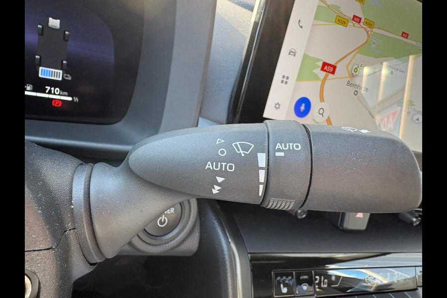 Toyota C-HR 1.8 Hybrid 140PK First Edition Bi-Tone/Winter-pack/Gr.-navigatie/Elektr.klep/Camera/Adapt.-cruise
