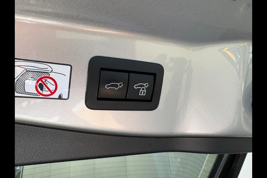 Toyota C-HR 1.8 Hybrid 140PK First Edition Bi-Tone/Winter-pack/Gr.-navigatie/Elektr.klep/Camera/Adapt.-cruise