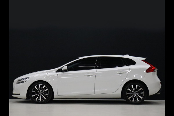 Volvo V40 1.5 T3 Dynamic Edition [CRUISE CONTROL, STOELVERWARMING, DIGITALE TELLER, BLUETOOTH, NAVIGATIE, CLIMATE, NIEUWSTAAT]
