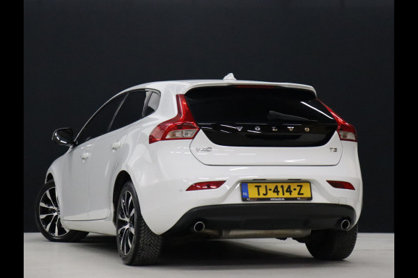 Volvo V40 1.5 T3 Dynamic Edition [CRUISE CONTROL, STOELVERWARMING, DIGITALE TELLER, BLUETOOTH, NAVIGATIE, CLIMATE, NIEUWSTAAT]