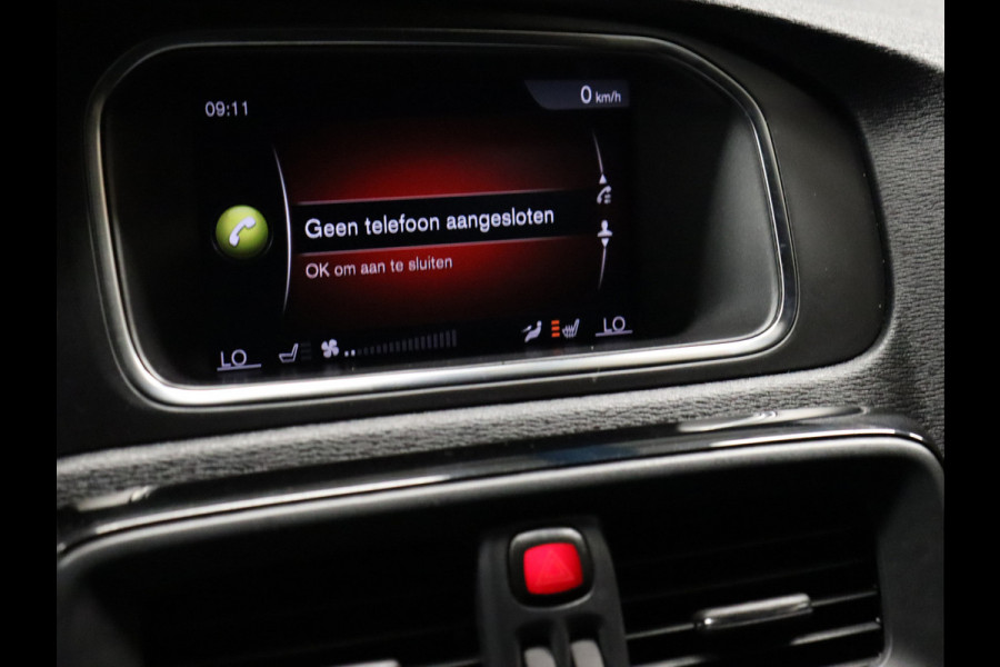 Volvo V40 1.5 T3 Dynamic Edition [CRUISE CONTROL, STOELVERWARMING, DIGITALE TELLER, BLUETOOTH, NAVIGATIE, CLIMATE, NIEUWSTAAT]