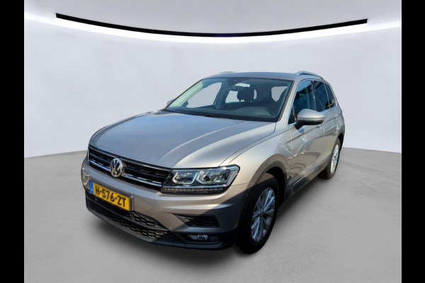 Volkswagen Tiguan 1.5 TSI Comfortline Business Trekhaak | Camera | Stoelverwarming | Navigatie