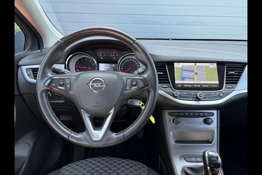 Opel Astra 1.4 Black Edition 2e Eigenaar,Carplay,150pk,Navi,6 Bak,Airco,Cruise,Lm velgen,Pdc,N.A.P,Apk tot 10-2027