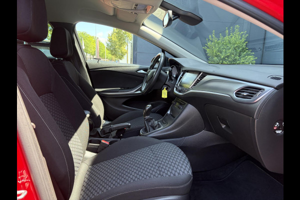 Opel Astra 1.4 Black Edition 2e Eigenaar,Carplay,150pk,Navi,6 Bak,Airco,Cruise,Lm velgen,Pdc,N.A.P,Apk tot 10-2027