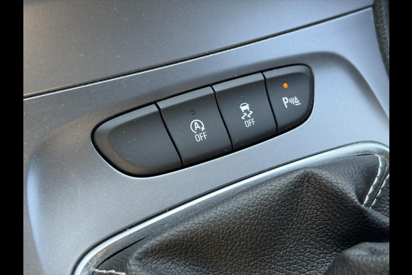 Opel Astra 1.4 Black Edition 2e Eigenaar,Carplay,150pk,Navi,6 Bak,Airco,Cruise,Lm velgen,Pdc,N.A.P,Apk tot 10-2027