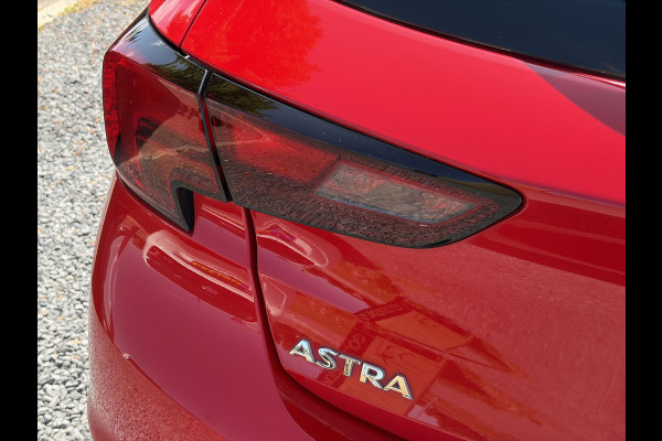 Opel Astra 1.4 Black Edition 2e Eigenaar,Carplay,150pk,Navi,6 Bak,Airco,Cruise,Lm velgen,Pdc,N.A.P,Apk tot 10-2027