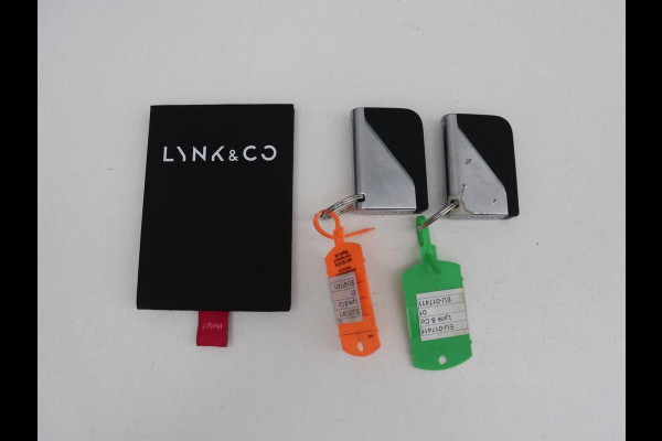 Lynk & Co 01 1.5 | SOH 92.9% | Panoramadak | 360 camera | Memory | Adaptive cruise | Stoelverwarming | Carplay | Climate control | Dodehoek detectie | Infinity sound |
