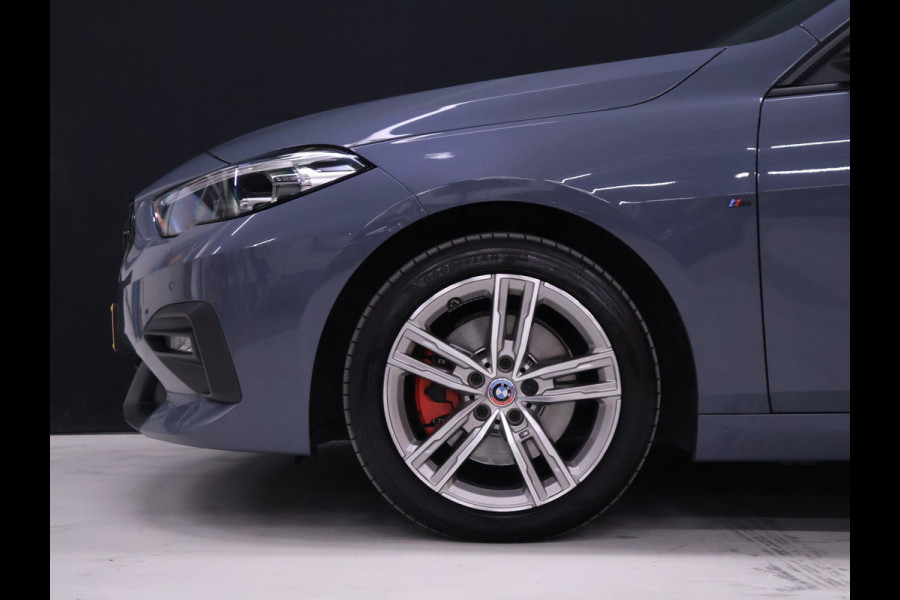 BMW 2 Serie Gran Coupé 218i Executive Edition [APPLE CARPLAY, ANDROID, BOSE AUDIO, LED, PDC V+A, CRUISE CONTROL, NAVIGATIE, CLIMATE CONTROL, NIEUWSTAAT]