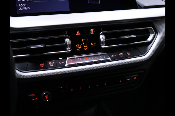 BMW 2 Serie Gran Coupé 218i Executive Edition [APPLE CARPLAY, ANDROID, BOSE AUDIO, LED, PDC V+A, CRUISE CONTROL, NAVIGATIE, CLIMATE CONTROL, NIEUWSTAAT]