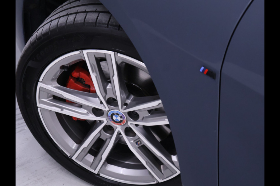 BMW 2 Serie Gran Coupé 218i Executive Edition [APPLE CARPLAY, ANDROID, BOSE AUDIO, LED, PDC V+A, CRUISE CONTROL, NAVIGATIE, CLIMATE CONTROL, NIEUWSTAAT]