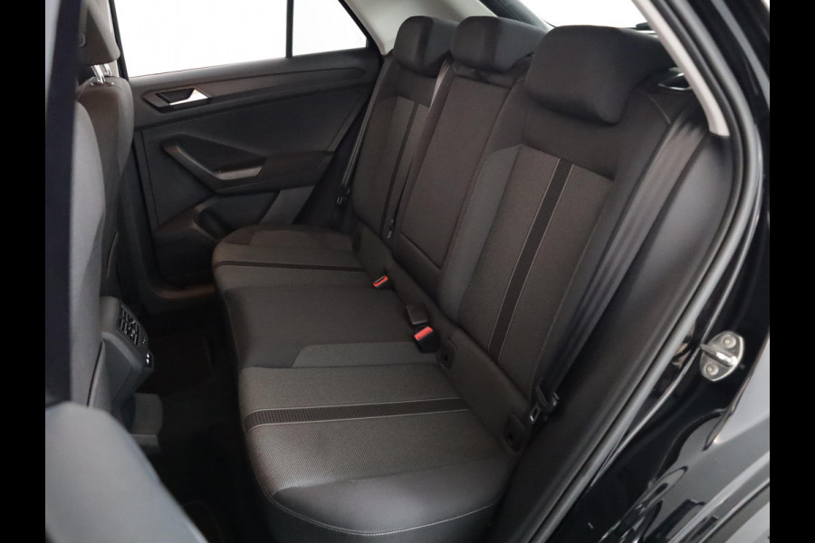 Volkswagen T-Roc 1.0 TSI Life 75 Edition 110pk 6bak| Navi| 17'LM-velgen| Camera