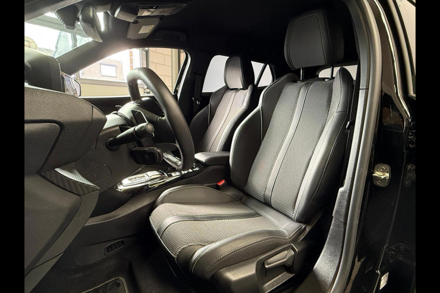 Peugeot 2008 1.2 Hybrid 145 GT, 1 Jaar Bovag Garantie, Automaat, Carplay, Camera