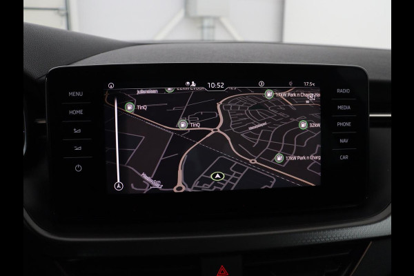 Škoda Kamiq 1.0 TSI Business Edition | Panoramadak | Leder | Virtual | Stoelverwarming | Carplay | Cruise control | Camera | Elek. stoelen | 18'' | Full LED |