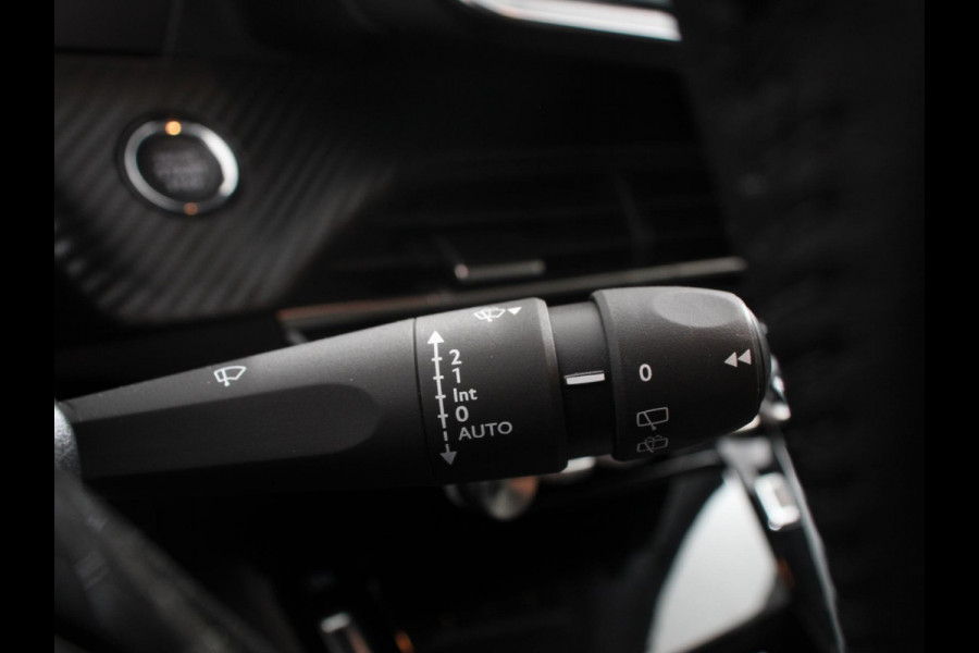 Peugeot e-208 EV Allure 50 kWh Warmtepomp Navigatie Apple Carplay Android Auto Parkeerhulp Cruise Control Full Led Climate Control Lichtmetalen velgen