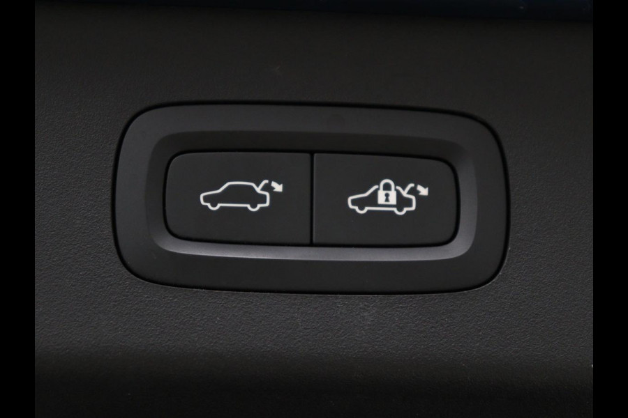 Lynk & Co 01 1.5 | SOH 97.3% |Panoramadak | 360 camera | Memory | SOH 97.3% |Panoramadak | 360 camera | Memory | Adaptive cruise | Stoelverwarming | Carplay | Climate control | Dodehoek detectie | Infinity sound |