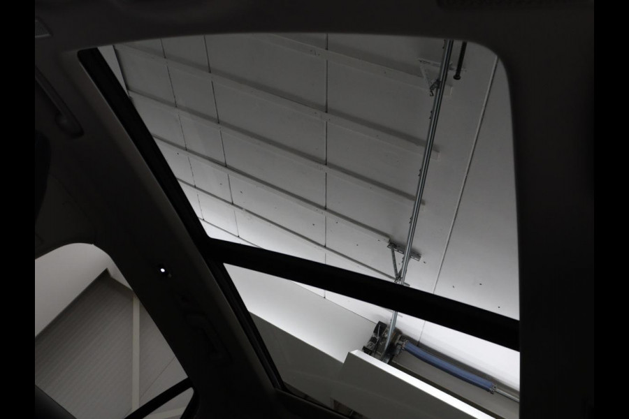Lynk & Co 01 1.5 | SOH 97.3% |Panoramadak | 360 camera | Memory | SOH 97.3% |Panoramadak | 360 camera | Memory | Adaptive cruise | Stoelverwarming | Carplay | Climate control | Dodehoek detectie | Infinity sound |
