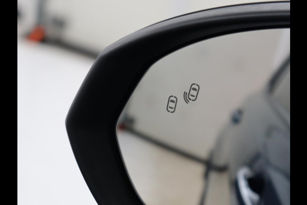 Lynk & Co 01 1.5 | SOH 97.3% |Panoramadak | 360 camera | Memory | SOH 97.3% |Panoramadak | 360 camera | Memory | Adaptive cruise | Stoelverwarming | Carplay | Climate control | Dodehoek detectie | Infinity sound |