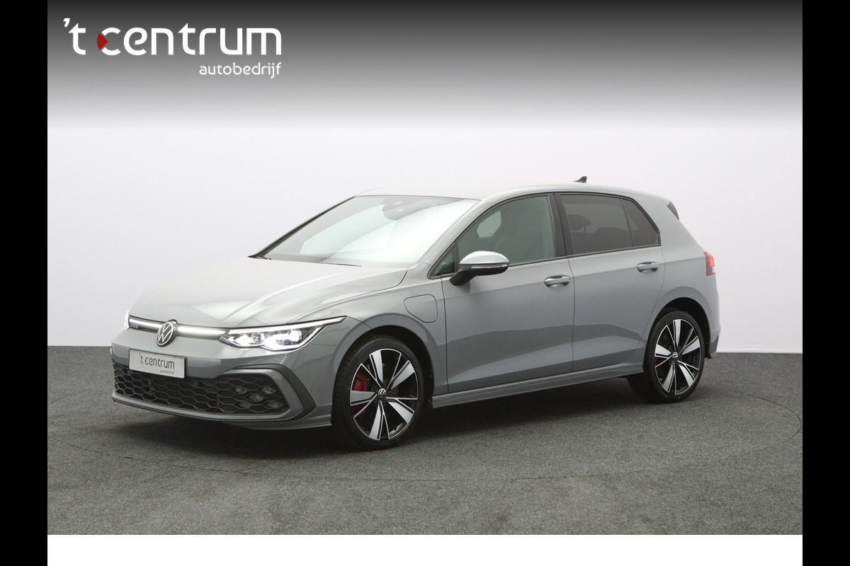 Volkswagen Golf 1.4 eHybrid GTE 245 PK PHEV, Stoelverwarming, Carplay, Camera