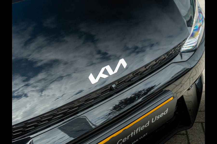 Kia Ev6 GT-Line 77.4 kWh | Nederlandse dealer onderhouden auto | Schuifkantel dak | Trekhaak 1600kg trekgewicht |