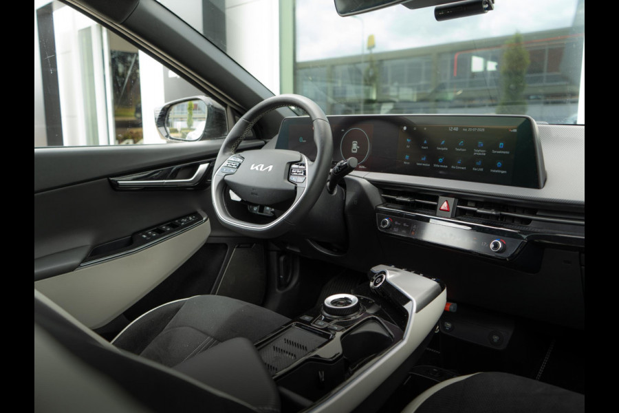 Kia Ev6 GT-Line 77.4 kWh | Nederlandse dealer onderhouden auto | Schuifkantel dak | Trekhaak 1600kg trekgewicht |