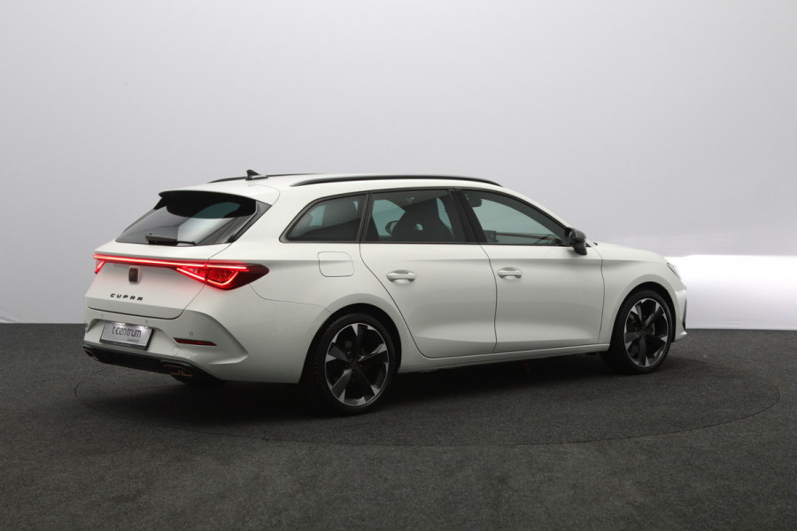 CUPRA Leon Sportstourer 1.4 e-Hybrid 204 PK PHEV Business, Kuipstoelen, Parkeersensoren, Stuurverwarming