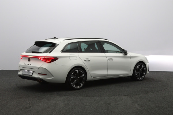 CUPRA Leon Sportstourer 1.4 e-Hybrid 204 PK PHEV Business, Kuipstoelen, Parkeersensoren, Stuurverwarming