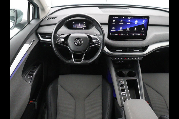 Škoda Enyaq iV 60 | SOH 92.1% | Trekhaak | Stuur/stoel verwarming | Half Leder | Cruise control | Camera | Carplay | Standkachel | Sfeerverlichting | 21''