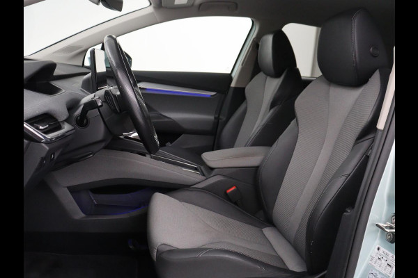 Škoda Enyaq iV 60 | SOH 92.1% | Trekhaak | Stuur/stoel verwarming | Half Leder | Cruise control | Camera | Carplay | Standkachel | Sfeerverlichting | 21''