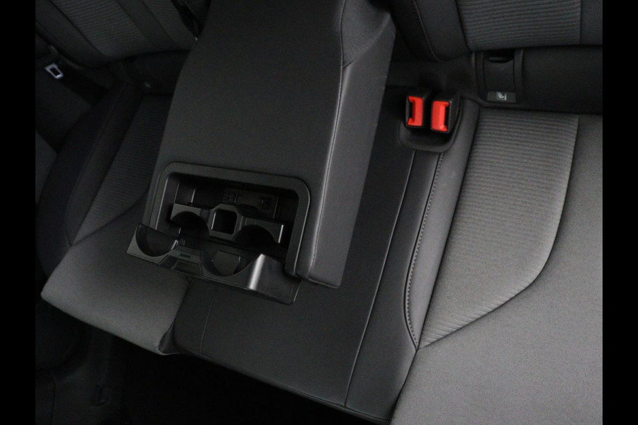 Škoda Enyaq iV 60 | SOH 92.1% | Trekhaak | Stuur/stoel verwarming | Half Leder | Cruise control | Camera | Carplay | Standkachel | Sfeerverlichting | 21''