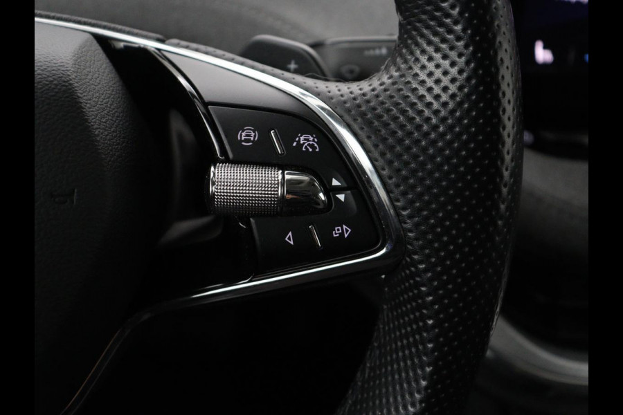 Škoda Enyaq iV 60 | SOH 92.1% | Trekhaak | Stuur/stoel verwarming | Half Leder | Cruise control | Camera | Carplay | Standkachel | Sfeerverlichting | 21''