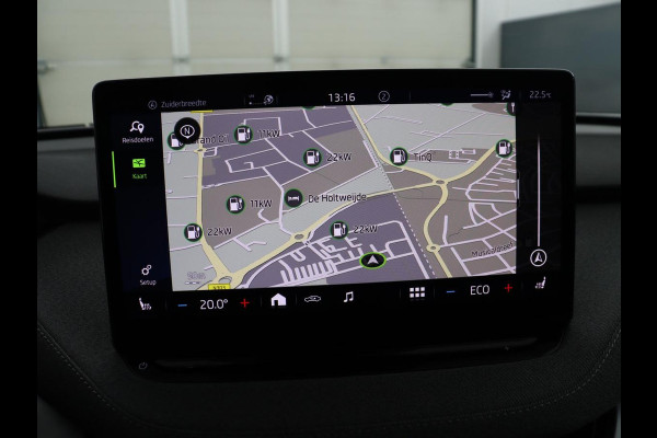 Škoda Enyaq iV 60 | SOH 92.1% | Trekhaak | Stuur/stoel verwarming | Half Leder | Cruise control | Camera | Carplay | Standkachel | Sfeerverlichting | 21''