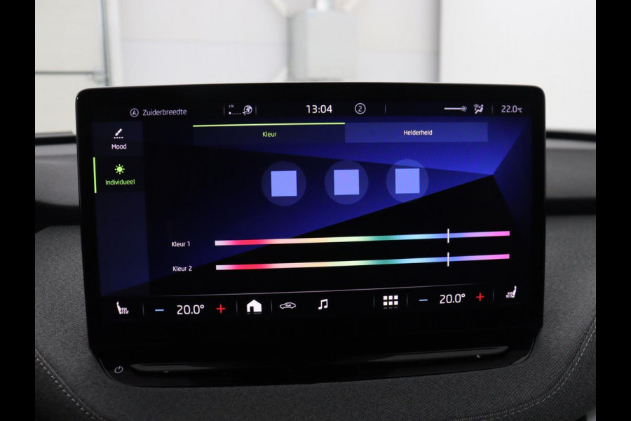 Škoda Enyaq iV 60 | SOH 92.1% | Trekhaak | Stuur/stoel verwarming | Half Leder | Cruise control | Camera | Carplay | Standkachel | Sfeerverlichting | 21''