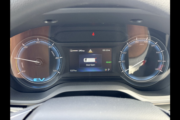 Maxus eDeliver 9 89 kWh 204PK L3H2 Elektrische Koelwagen Vriezer Dual Thermo King -22°C/22°C Camera Cruise Control Apple Carplay Parkeersensoren Koel Koeler Kühl Kühler Kühlwagen Kühlkasten Frigo Vries