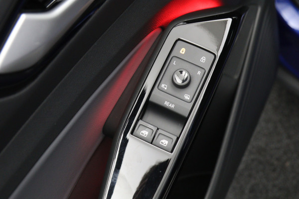 Volkswagen ID.4 Life 77 kWh 204 PK, SOH 92 %, Adap. Cruise Control, Warmtepomp, Carplay, Navigatie, Winterpakket