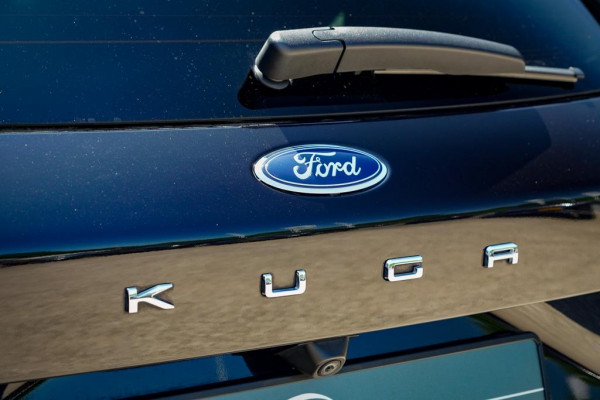 Ford Kuga 2.5 PHEV ST-Line Trekhaakvoorb / Elek Klep / Incl BTW / All-Season / Getint Glas / Zwart Metallic